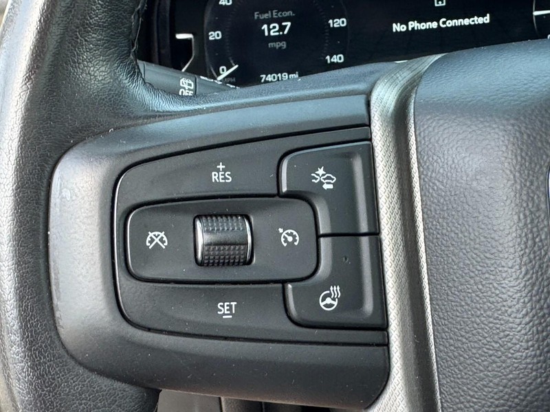 GMC Yukon Vehicle Image 22