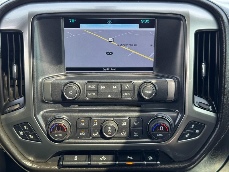 Chevrolet Silverado 1500 Vehicle Image 16
