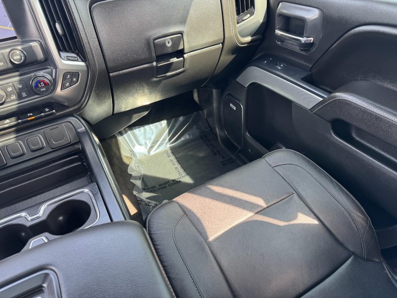 Chevrolet Silverado 1500 Vehicle Image 18