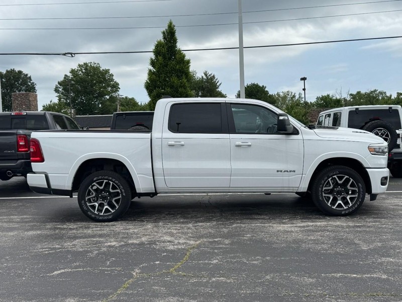 Ram 1500 Vehicle Image 02