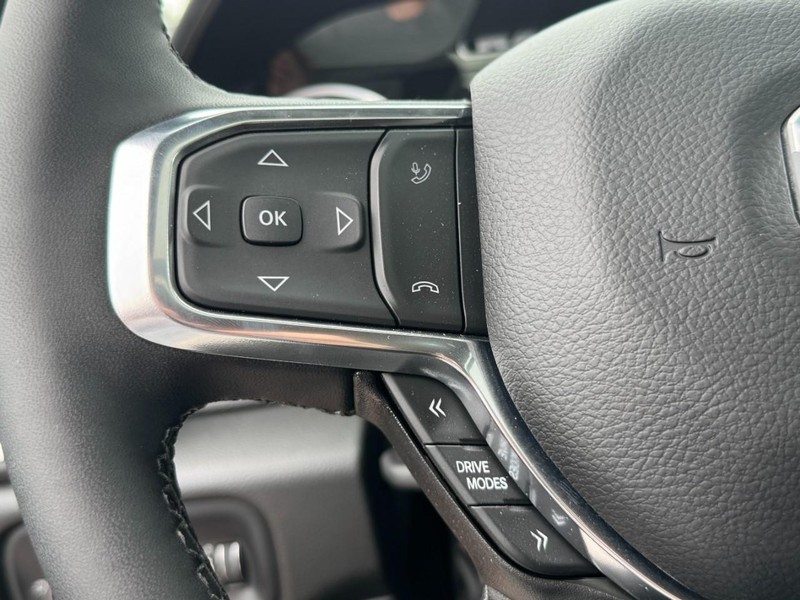 Ram 1500 Vehicle Image 24