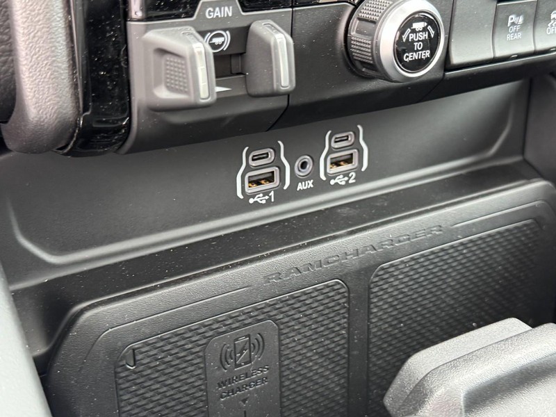 Ram 1500 Vehicle Image 28