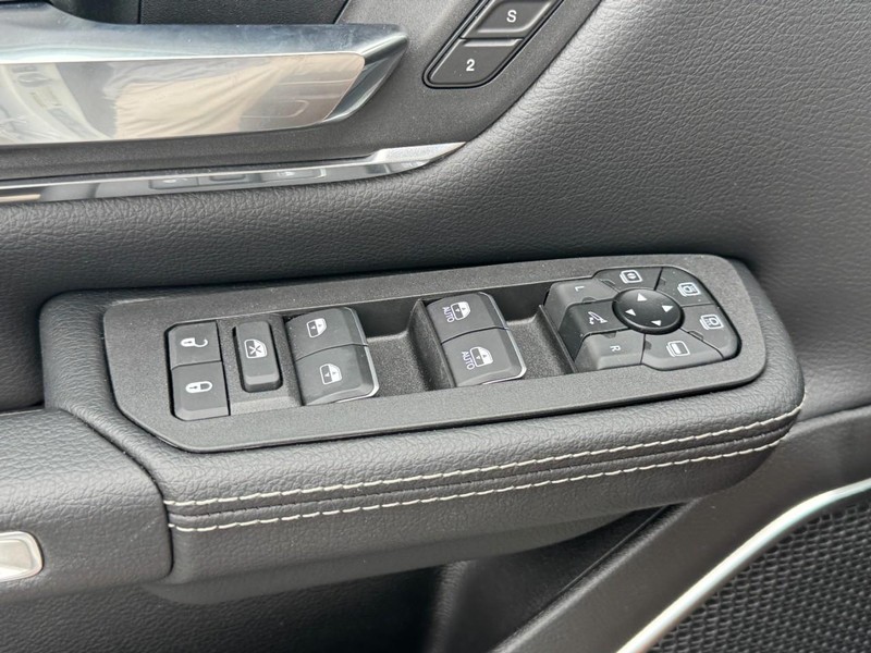 Ram 1500 Vehicle Image 32