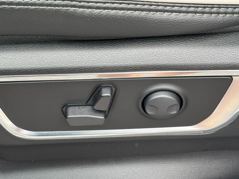 Ram 1500 Vehicle Image 33