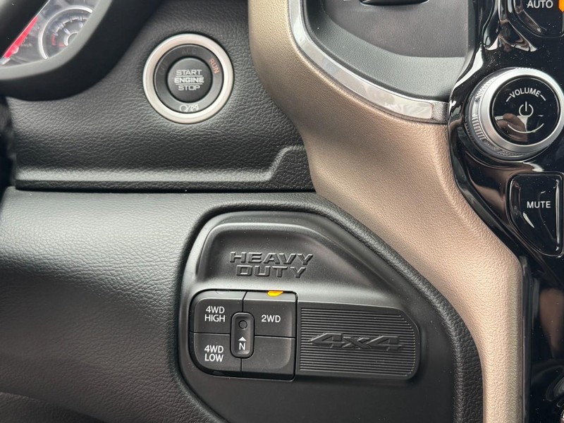 Ram 2500 Vehicle Image 30