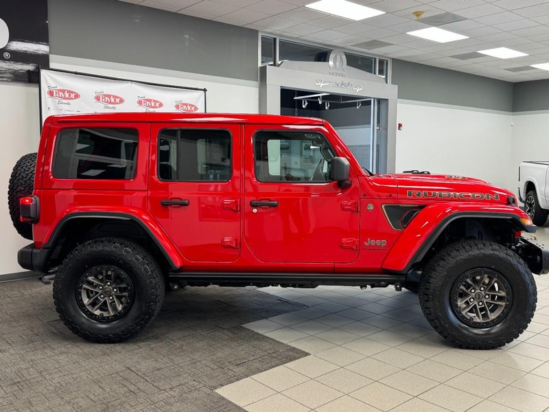Jeep Wrangler Vehicle Image 02