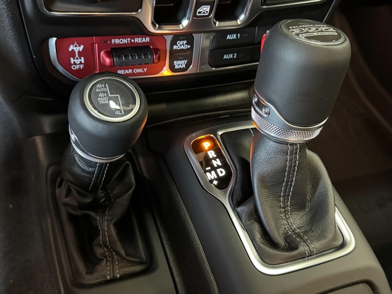 Jeep Wrangler Vehicle Image 27