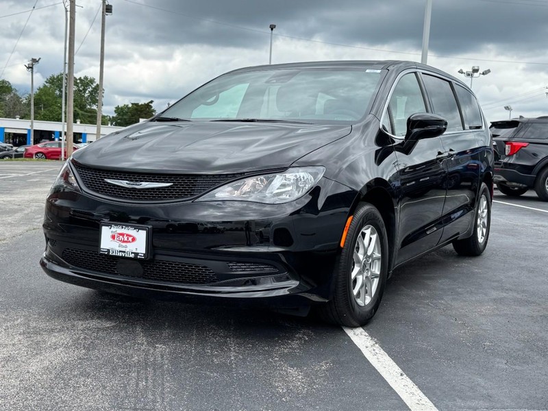 Chrysler Voyager Vehicle Image 09