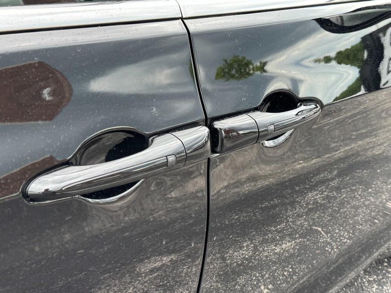 Chrysler Voyager Vehicle Image 17