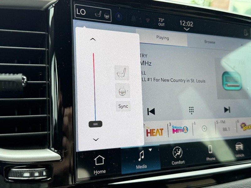 Chrysler Voyager Vehicle Image 29