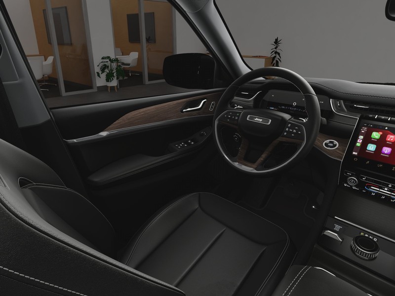 Jeep Grand Cherokee Vehicle Image 23