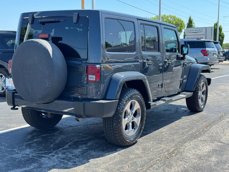 Jeep Wrangler Unlimited Vehicle Image 03