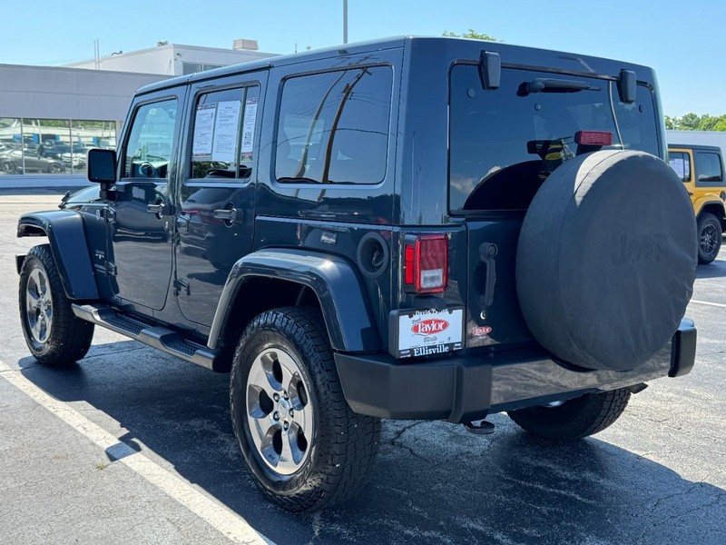 Jeep Wrangler Unlimited Vehicle Image 04