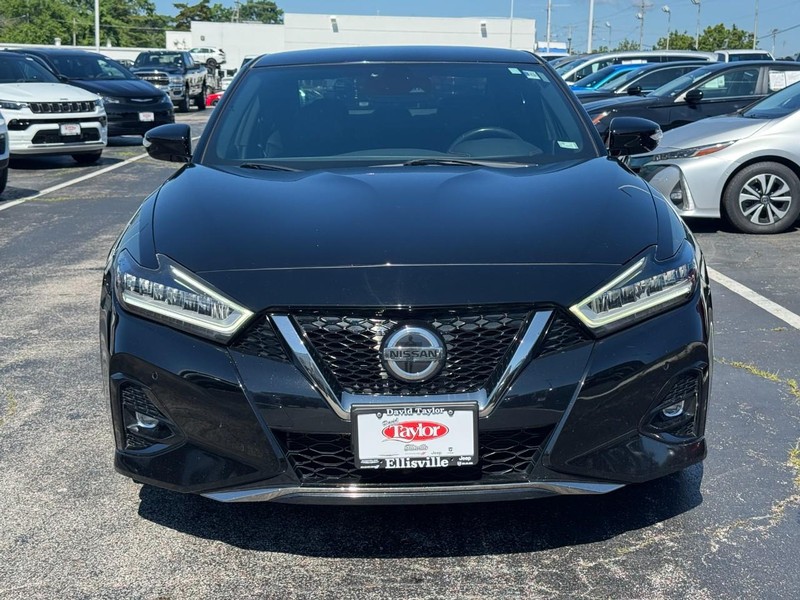 Nissan Maxima Vehicle Image 09