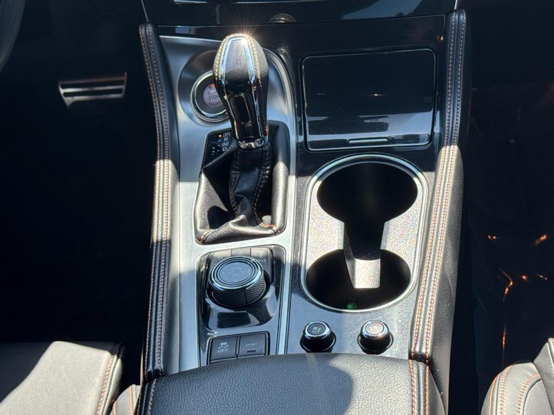 Nissan Maxima Vehicle Image 20