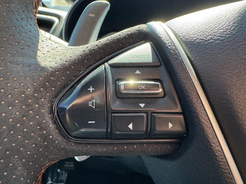 Nissan Maxima Vehicle Image 22