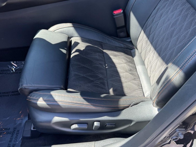 Nissan Maxima Vehicle Image 30