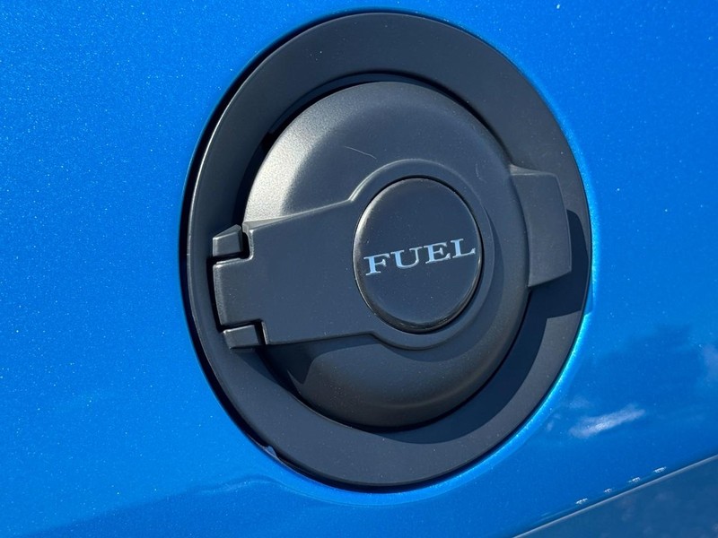 Dodge Challenger Vehicle Image 12