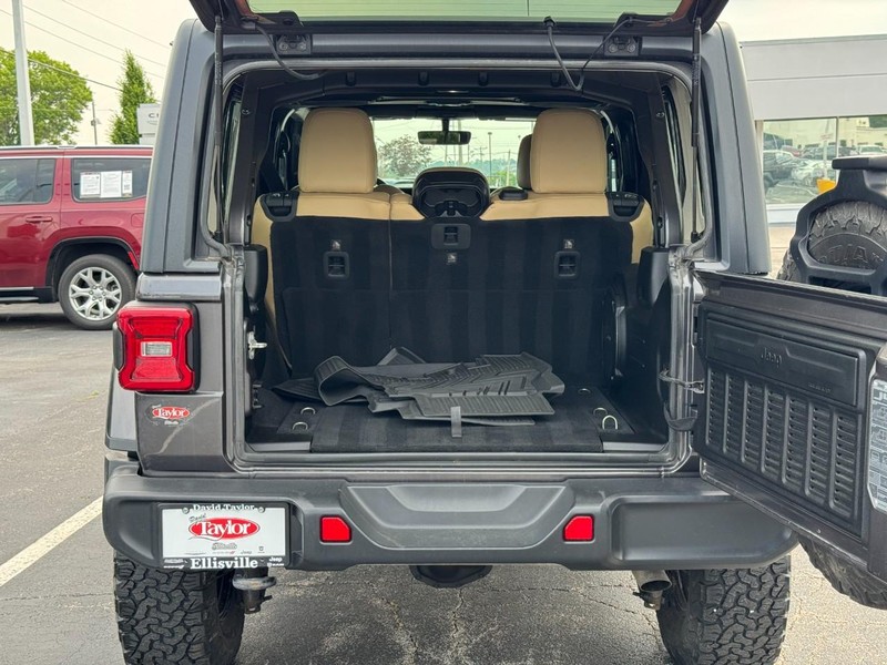 Jeep Wrangler Unlimited Vehicle Image 13