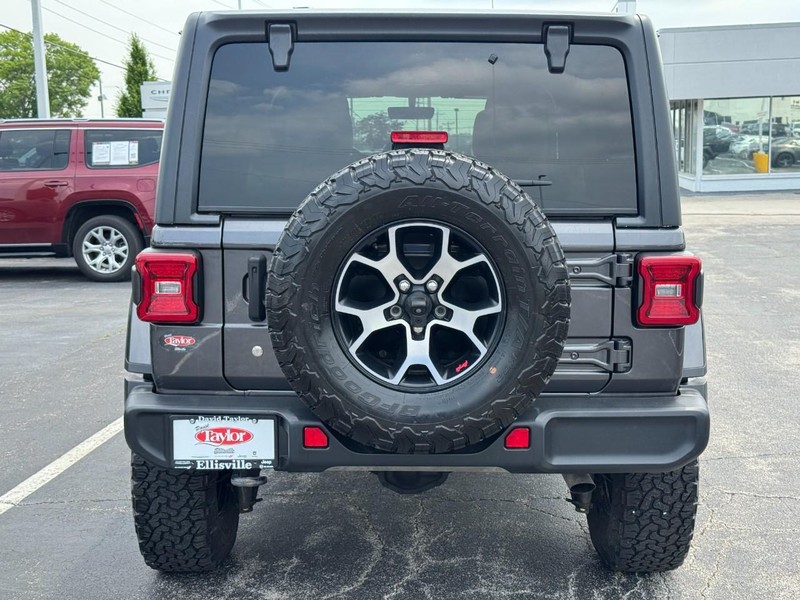 Jeep Wrangler Unlimited Vehicle Image 14