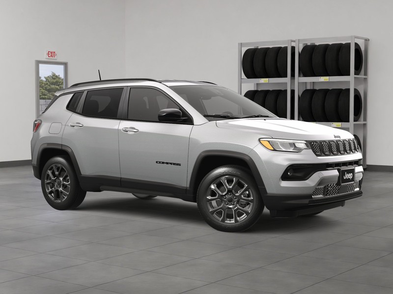 Jeep Compass Vehicle Image 09