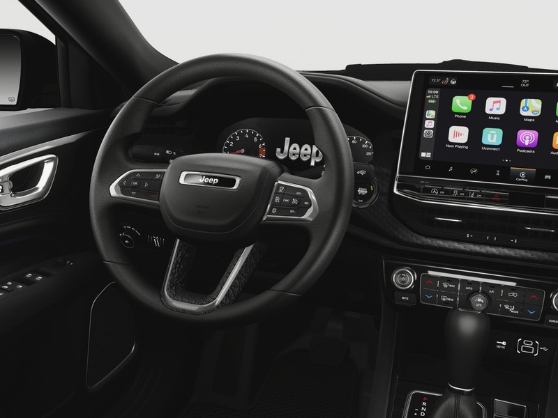 Jeep Compass Vehicle Image 22