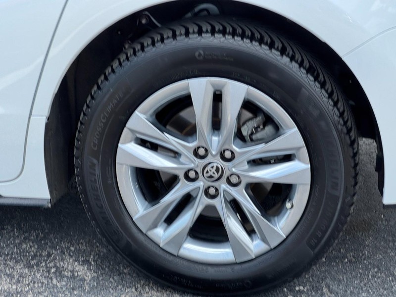 Toyota Sienna Vehicle Image 07