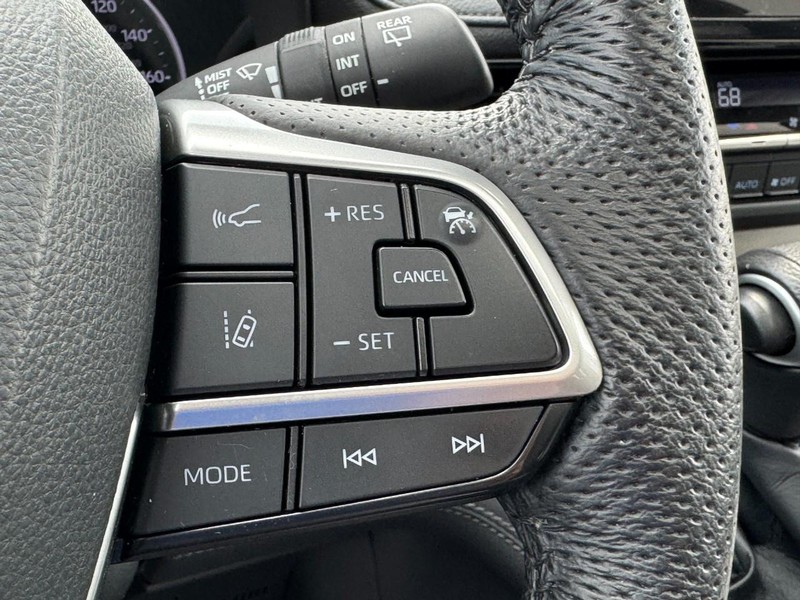 Toyota Sienna Vehicle Image 26
