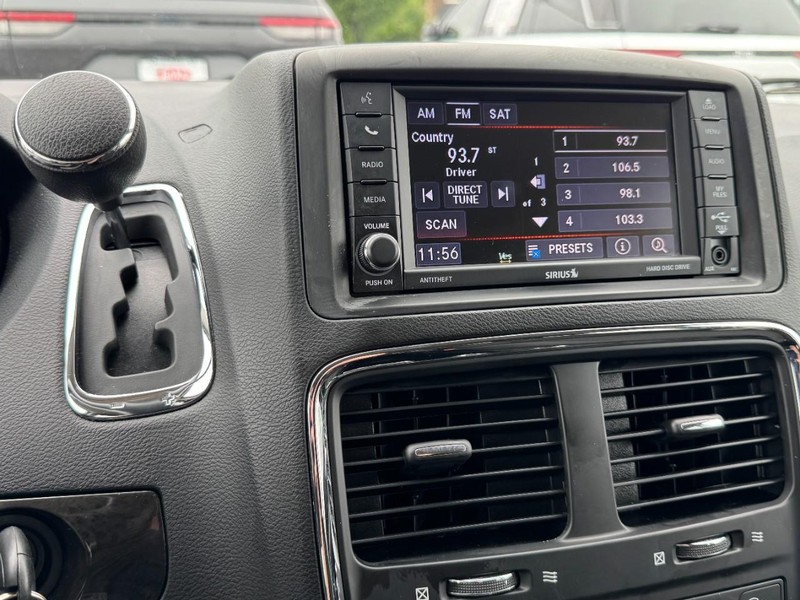 Dodge Grand Caravan Vehicle Image 26