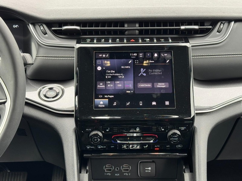 Jeep Grand Cherokee Vehicle Image 19