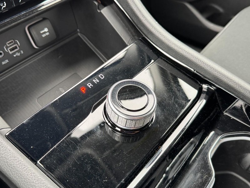 Jeep Grand Cherokee Vehicle Image 25