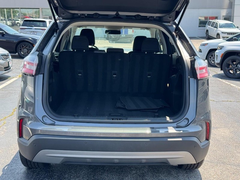 Ford Edge Vehicle Image 13