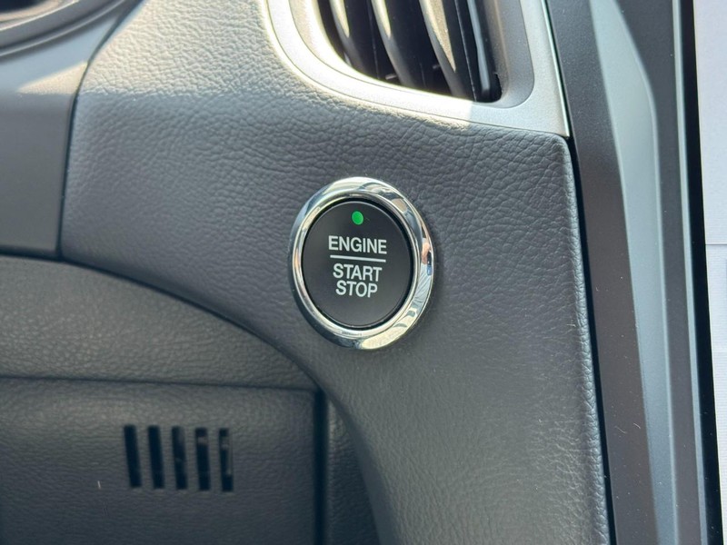Ford Edge Vehicle Image 25