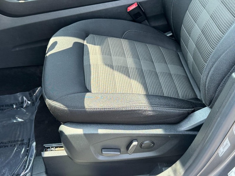Ford Edge Vehicle Image 29