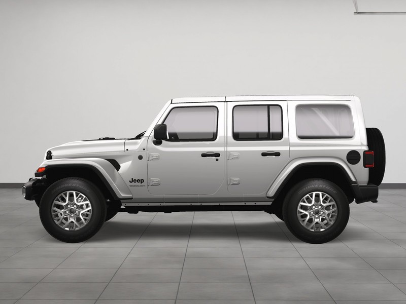 Jeep Wrangler Vehicle Image 02