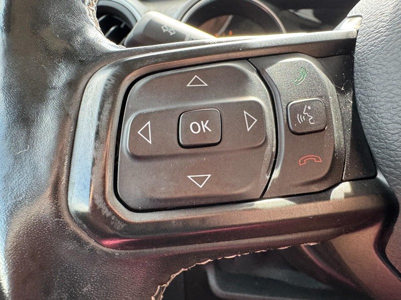 Jeep Wrangler Vehicle Image 21
