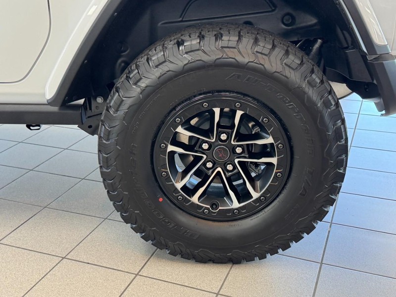 Jeep Wrangler Vehicle Image 07