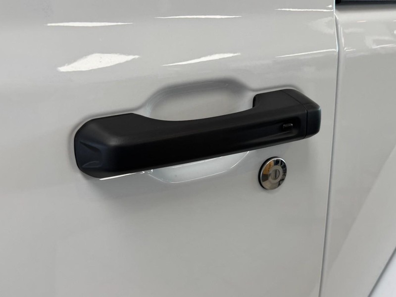 Jeep Wrangler Vehicle Image 13