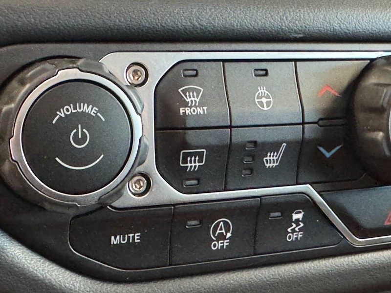 Jeep Wrangler Vehicle Image 26