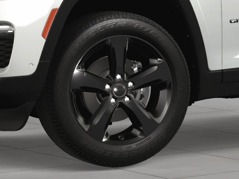 Jeep Grand Cherokee Vehicle Image 12