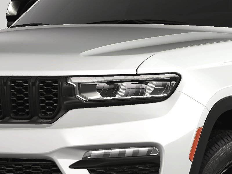 Jeep Grand Cherokee Vehicle Image 14