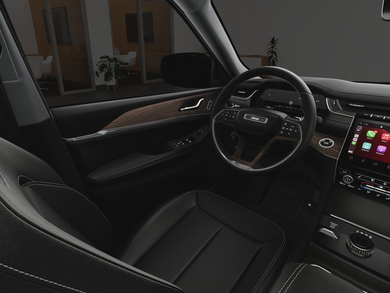 Jeep Grand Cherokee Vehicle Image 21