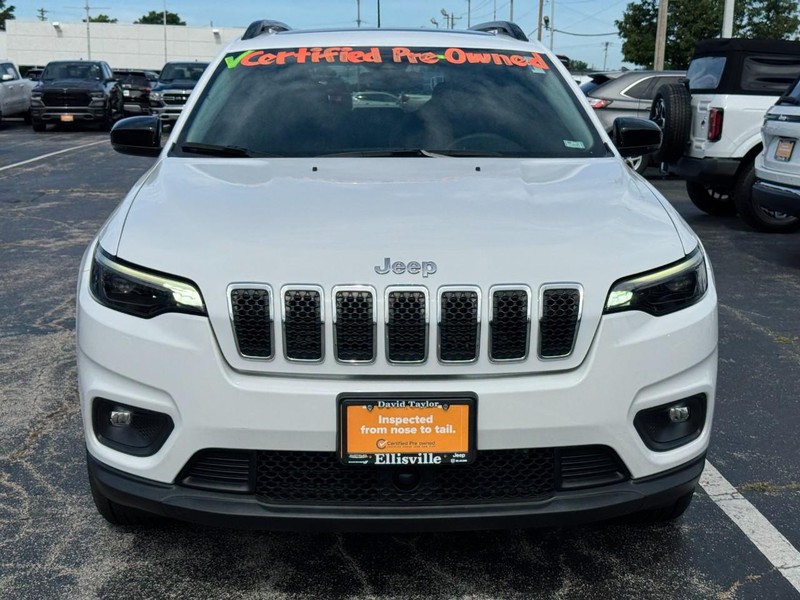 Jeep Cherokee Vehicle Image 11
