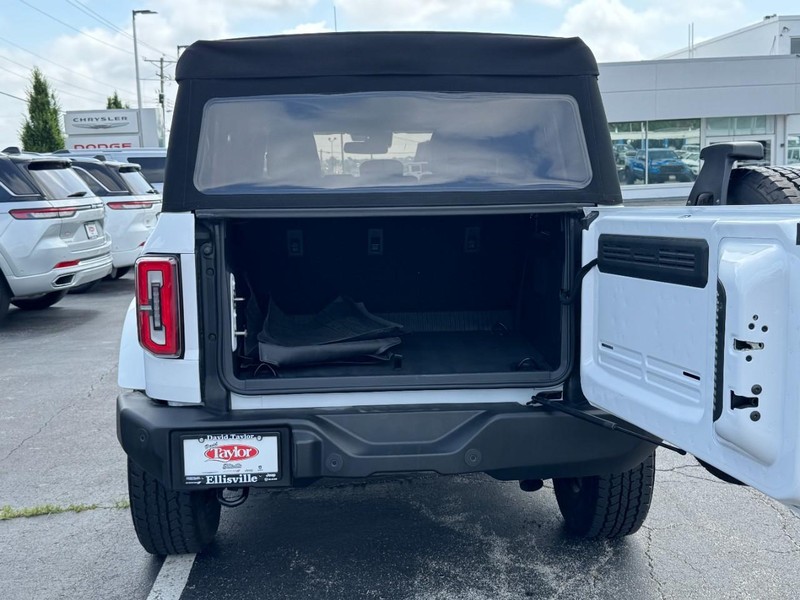 Ford Bronco Vehicle Image 13