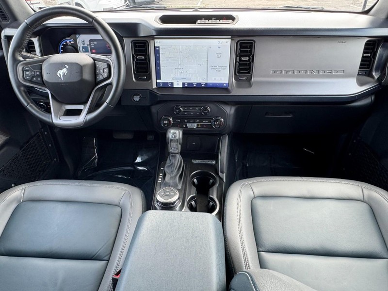 Ford Bronco Vehicle Image 16