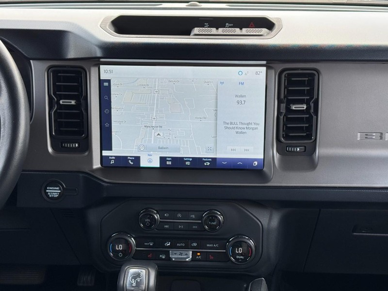 Ford Bronco Vehicle Image 18