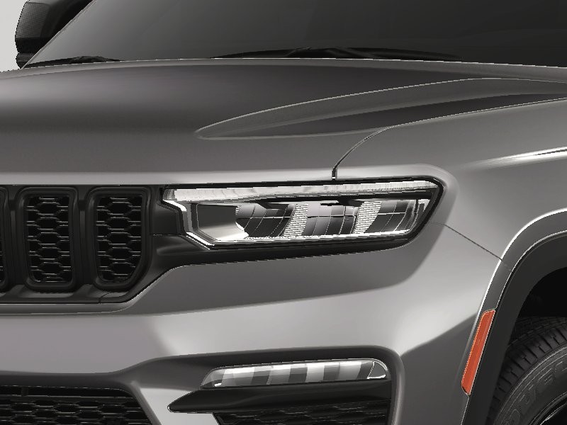 Jeep Grand Cherokee Vehicle Image 11