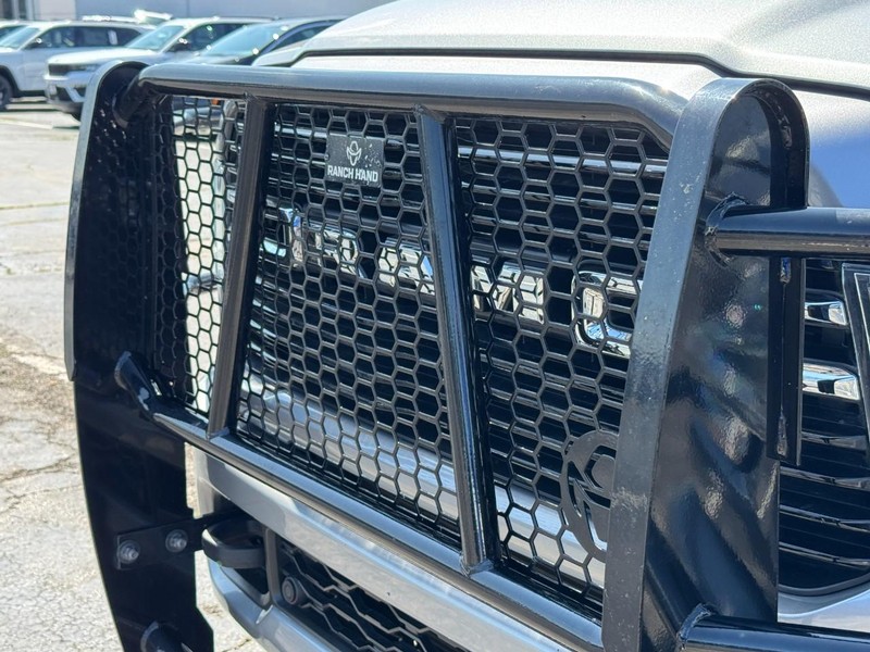 Ram 2500 Vehicle Image 11