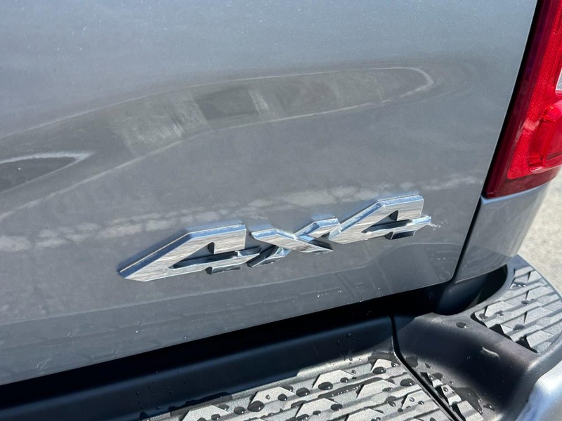 Ram 2500 Vehicle Image 14