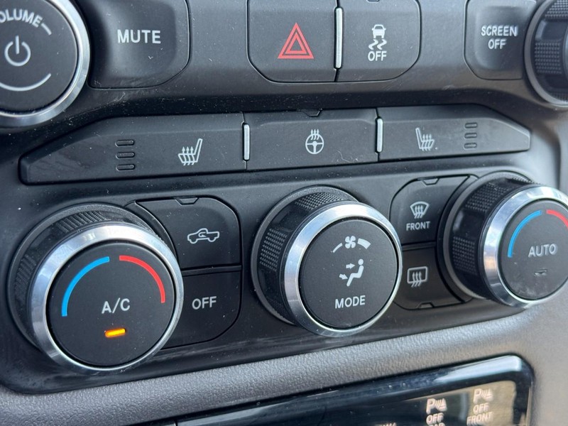 Ram 2500 Vehicle Image 28